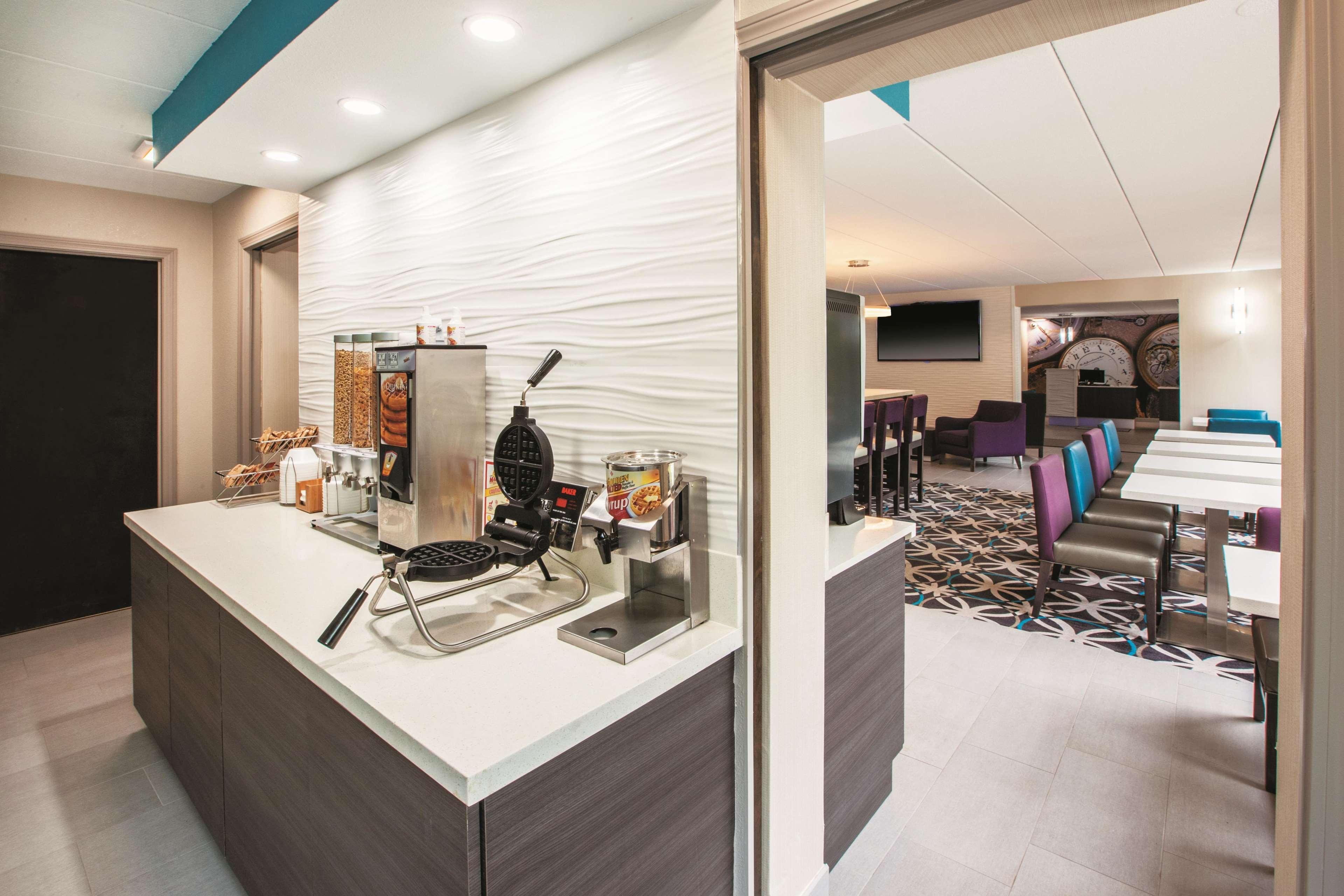La Quinta By Wyndham Sturbridge Hotel Luaran gambar