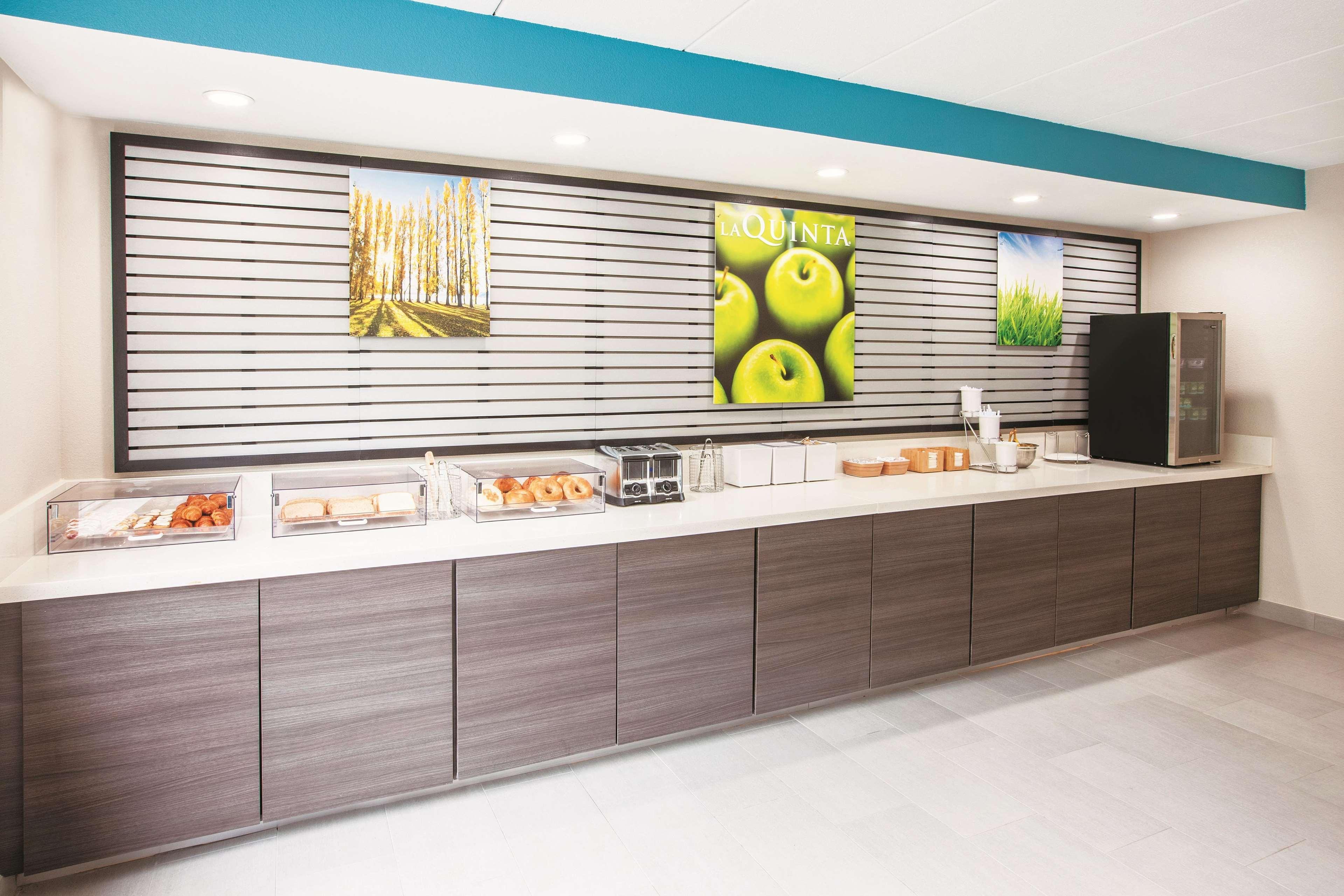 La Quinta By Wyndham Sturbridge Hotel Luaran gambar