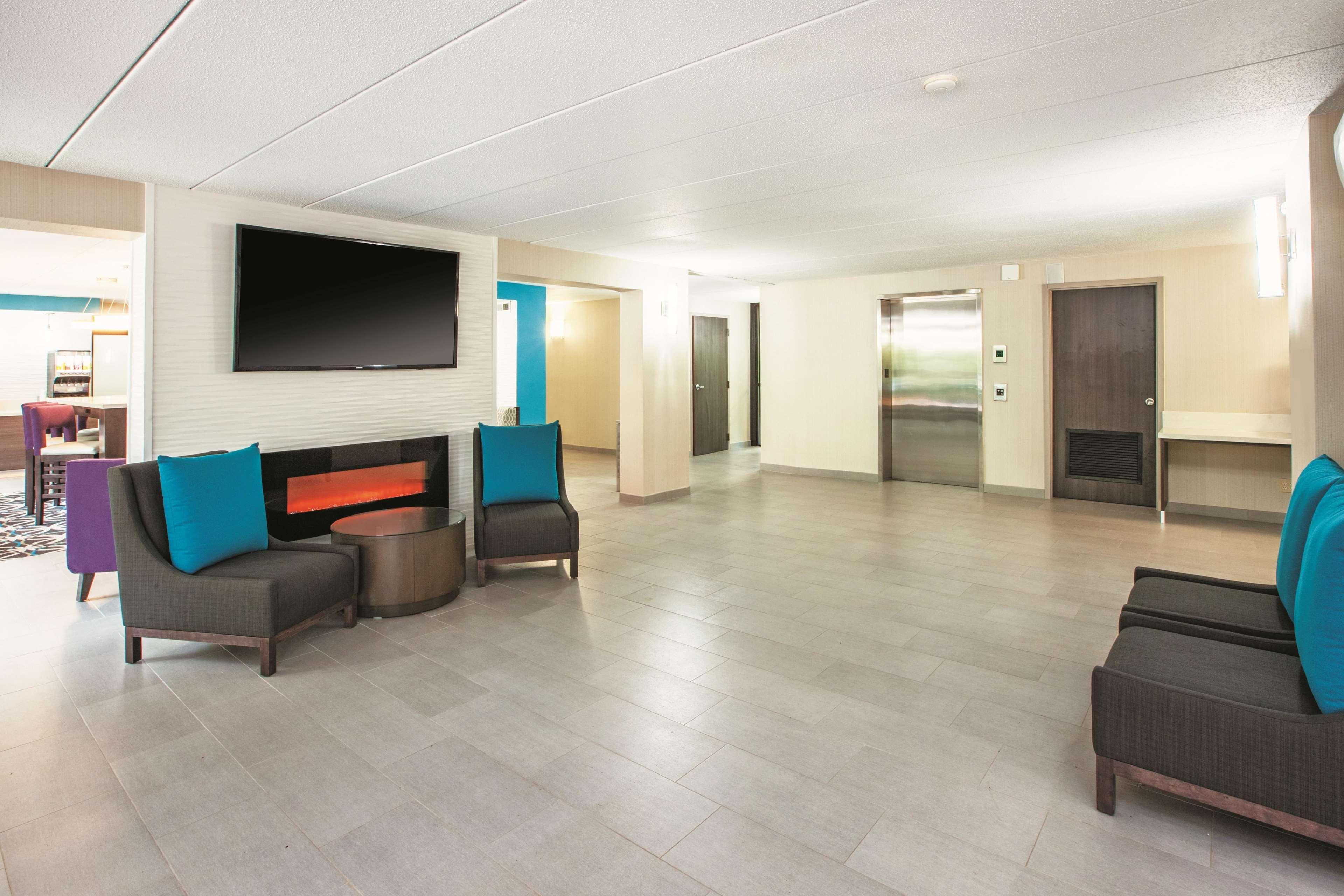 La Quinta By Wyndham Sturbridge Hotel Luaran gambar